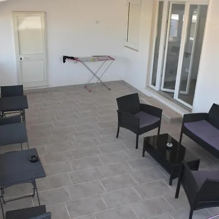 Oda ve Kahvaltı Le Torri 3*